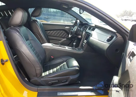 2011 Ford Mustang V6 Premium z USA, uszkodzony, nr VIN 1ZVBP8AM7B5154583